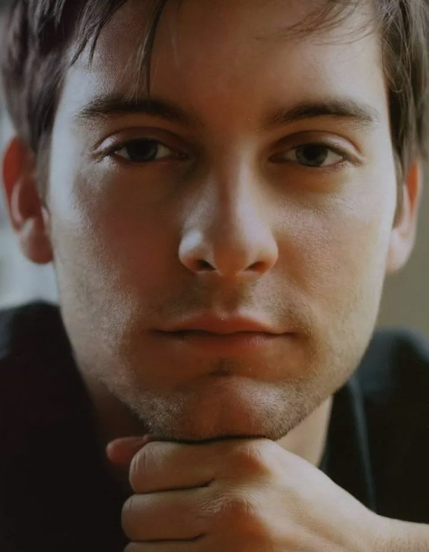 Tobey Maguire super qəhrəman aktyor və onların simvolu